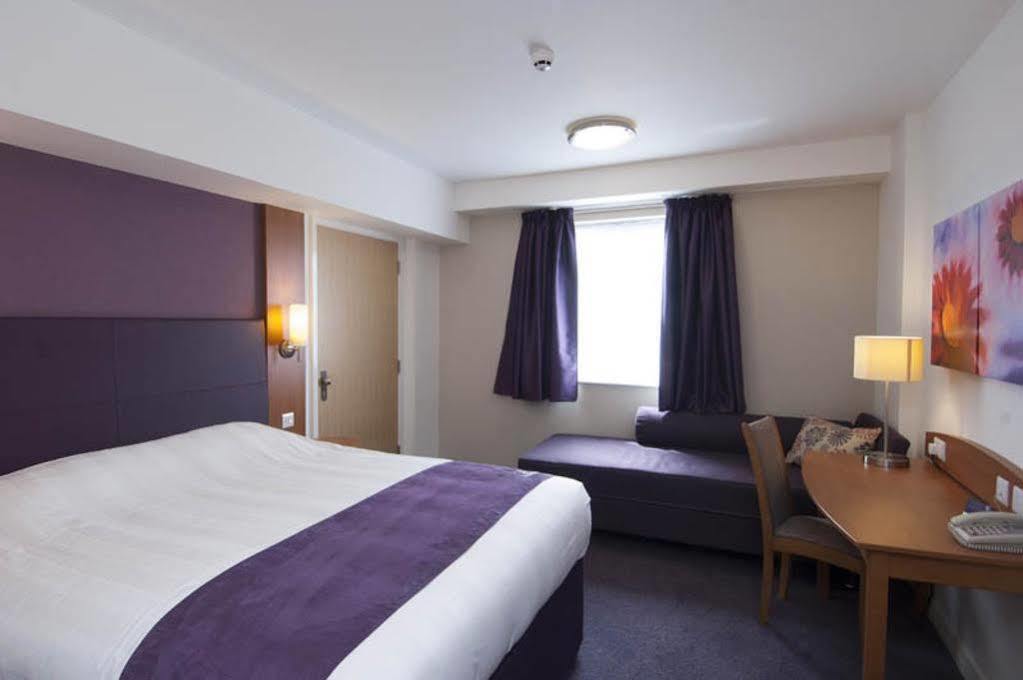 Premier Inn Bradford Central Bagian luar foto